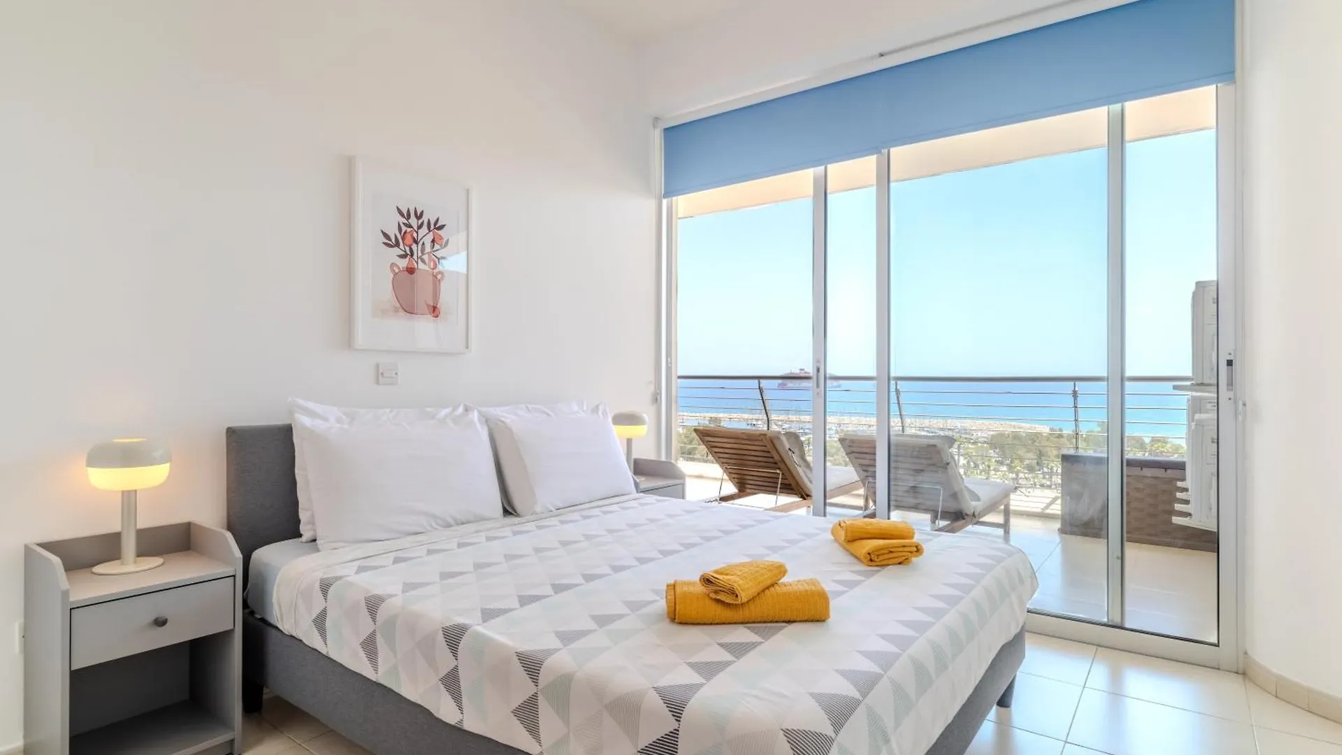 Apartment Amazing Sea And Marina View City Center 2Bdr Flat Larnaca