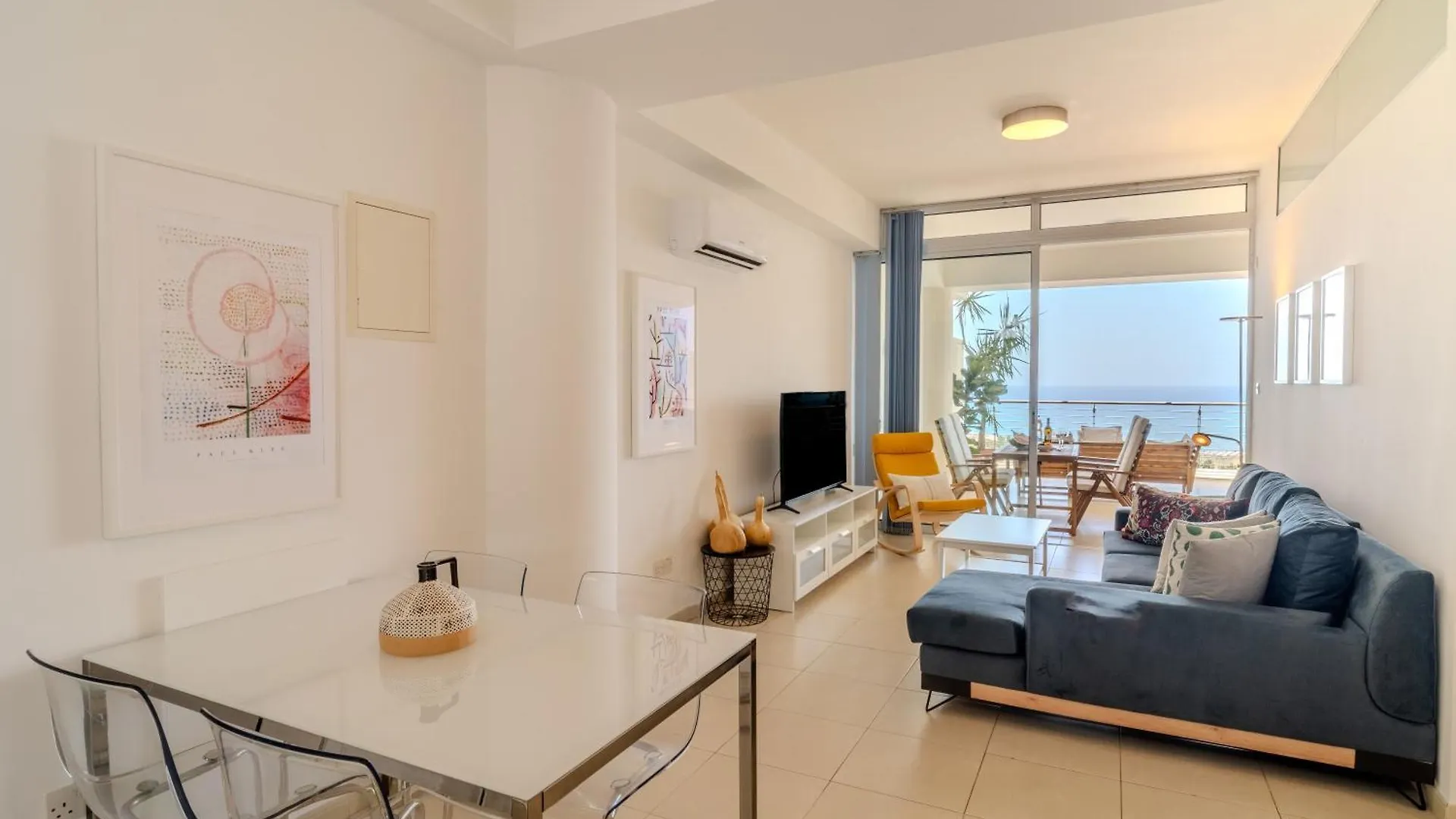 Apartment Amazing Sea And Marina View City Center 2Bdr Flat Larnaca